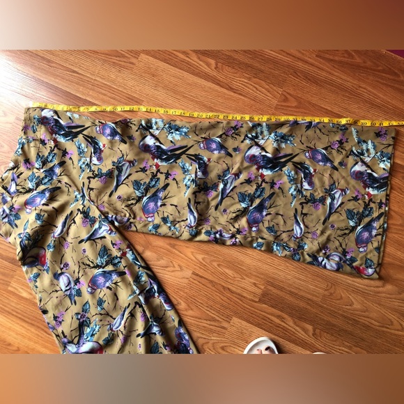 Bell bottom bird pattern dress pants - Picture 12 of 12